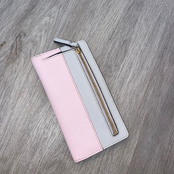 Accessories - Kate spade clutch